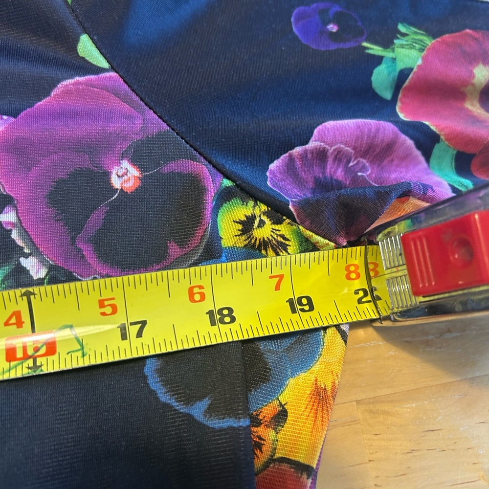 Adidas brand. Floral Pansy Track Jacket - pair with jeans + sneakers. 20 in P2P - Picture 7 of 7